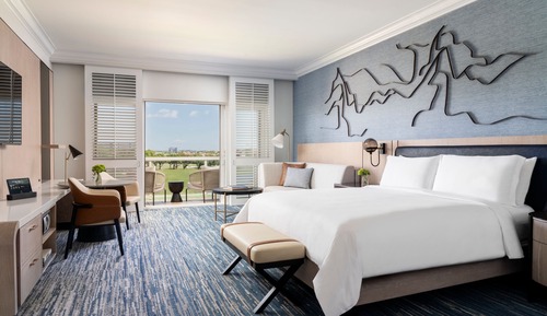 Villa, 1 King Bed, Golf View (Balcony)