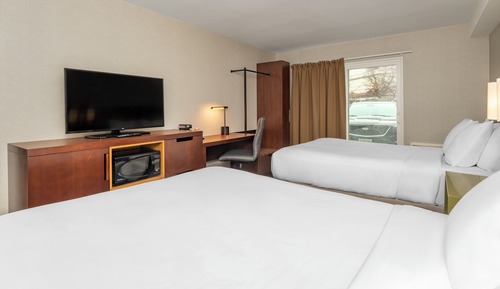 Room, 2 Queen Beds, Non Smoking (Upgrade)