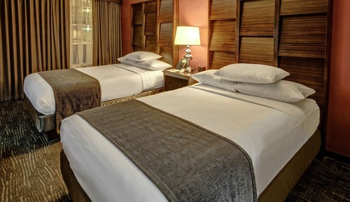 Suite, 2 Queen Beds, Kitchenette