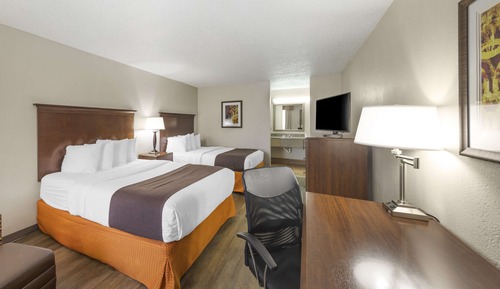 Standard Room, 2 Queen Beds, Non Smoking (Pet Friendly)