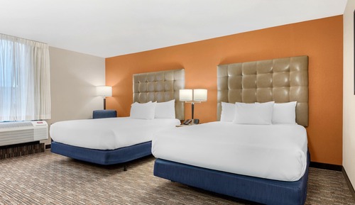 Room, 2 Queen Beds, Accessible (Tub)