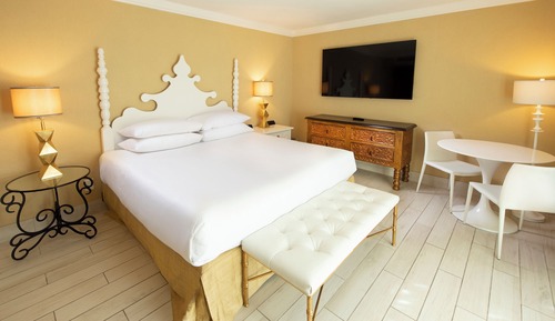 Deluxe Room, 1 King Bed, Terrace (Pool)