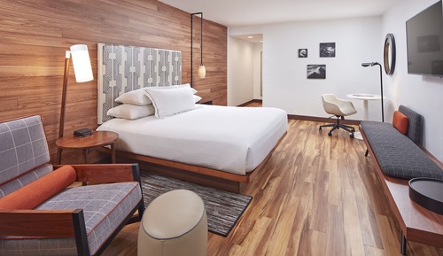 Standard Room, 1 King Bed, Accessible, Bathtub