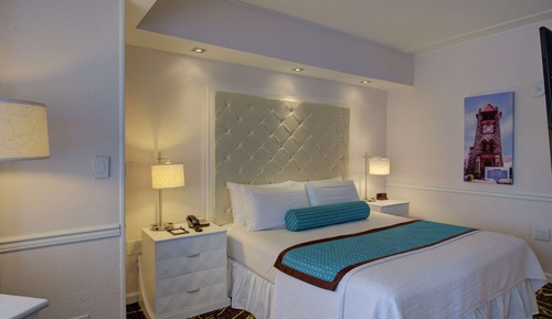 Suite, 1 King Bed (Harbour)