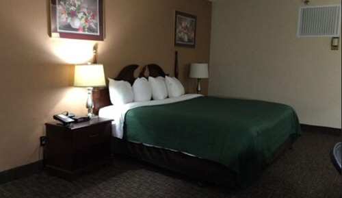 Standard Room, 1 Queen Bed, Accessible, Non Smoking