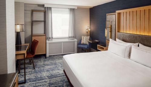 Room, 1 King Bed, Accessible, Bathtub