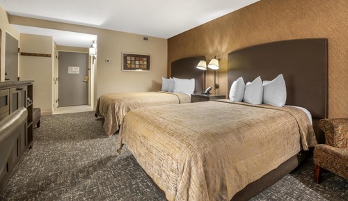 Standard Room, 2 Double Beds, Non Smoking, Poolside