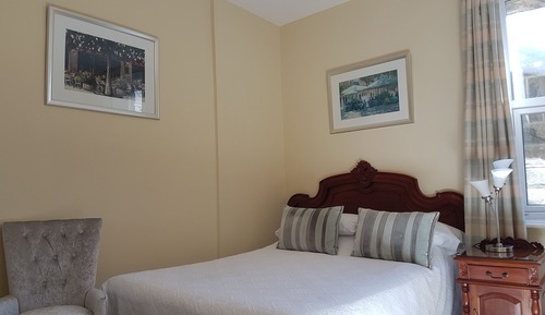 Single Room (Dunstanburgh)