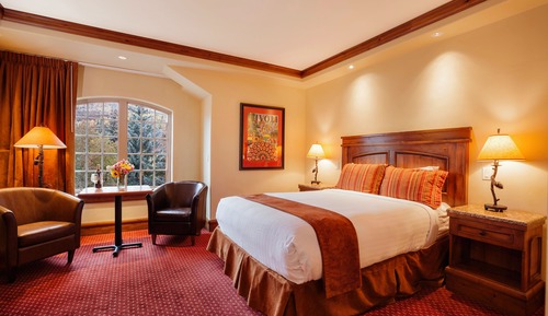 Room, 1 King Bed (Village)