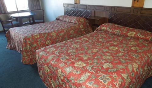 Double Room, 2 Double Beds