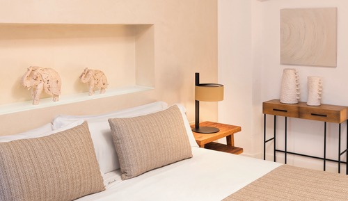 Masia Design Room (Spa access)