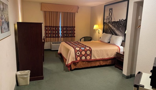 Room, 1 Queen Bed, Mobility Accessible