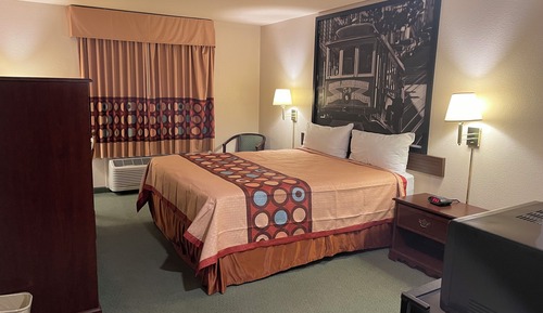 Standard Room, 1 King Bed