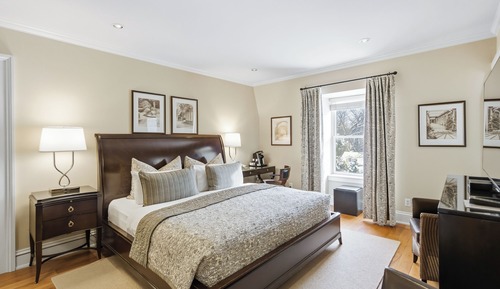 Deluxe Room, 1 King Bed