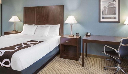 Room, 2 Queen Beds, Accessible, Non Smoking (Mobility/Hearing/Grab Bars)