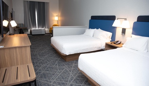 Suite, 2 Queen Beds, Non Smoking