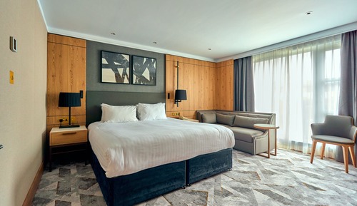 Suite, 1 Bedroom, Balcony