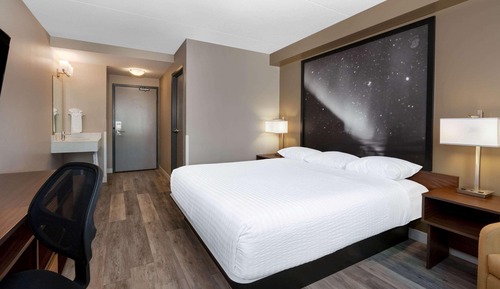 Room, 1 Queen Bed, Non Smoking (Mobility)