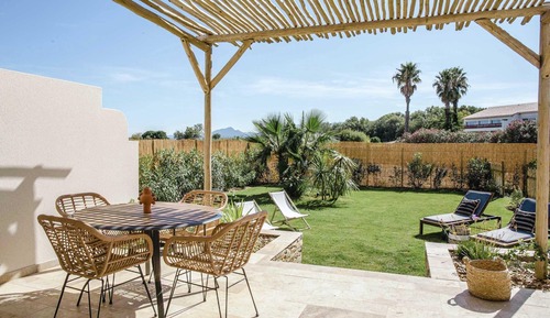 Deluxe Villa