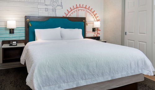 Standard Room, 1 King Bed