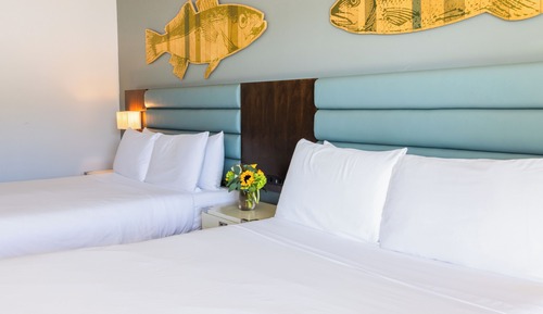Premier Room, 2 Queen Beds, Lake View