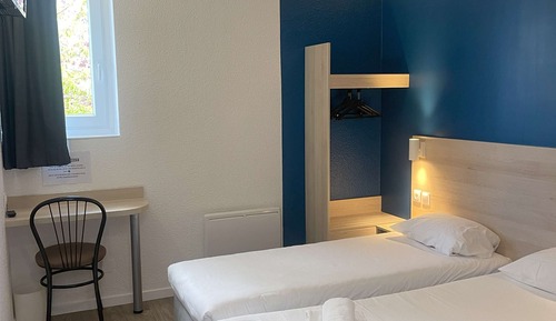 Standard Room, 2 Twin Beds