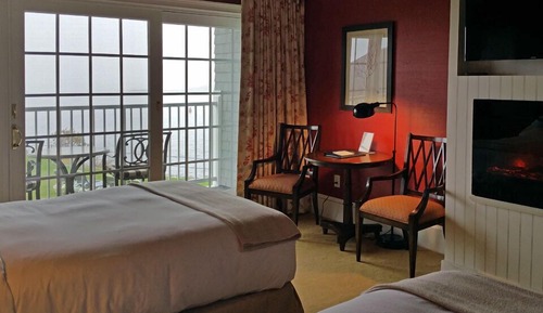 Oceanfront Double (Oceanview, Balcony)