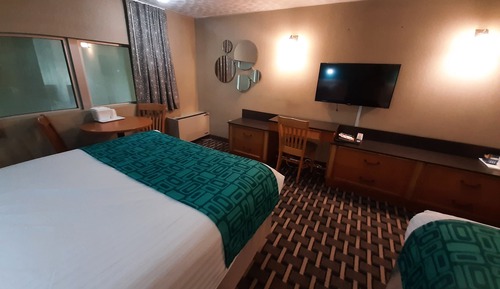 Room, 2 Queen Beds, Non Smoking, Pool View (Stair Access Only)