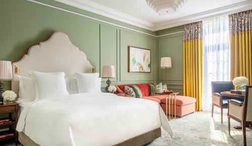 Deluxe Room, 1 King Bed, Accessible (Mews)