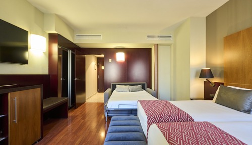 Triple Room