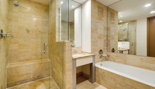 Deluxe Room, 1 King Bed, City View
