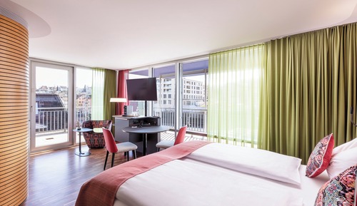 Club Room, 2 Twin Beds, Terrace