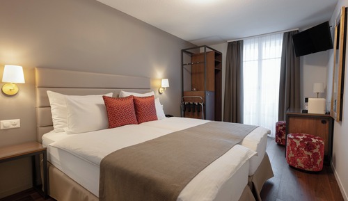 Double Room, Balcony, River View (17m², big balcony)