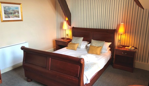 Family Suite (for 4)