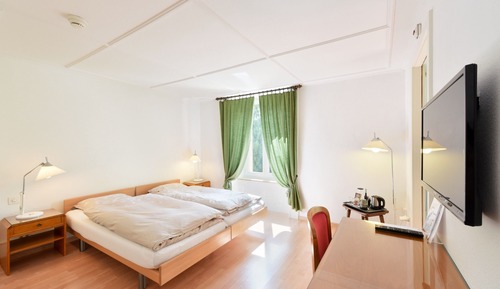 Family Room, 2 Bedrooms
