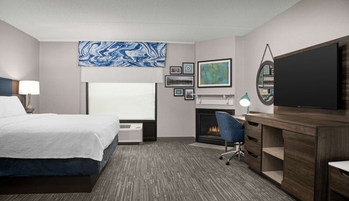 Suite, 1 King Bed, Non Smoking, Fireplace