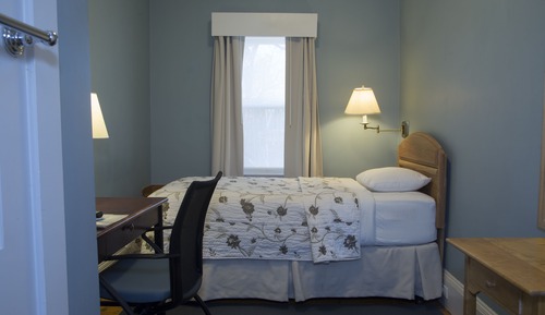 Single Room, Shared Bath