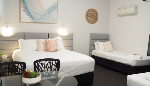 Deluxe Quadruple Room