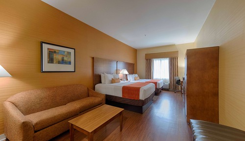 Suite, 2 Queen Beds, Non Smoking, Refrigerator & Microwave (with Sofabed)