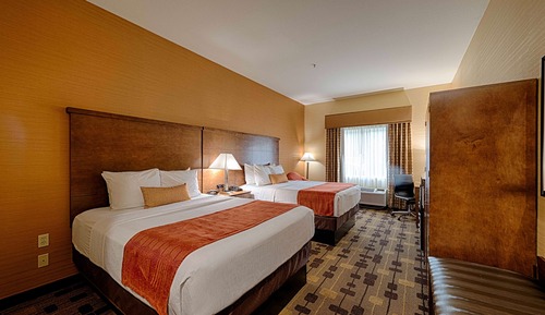 Standard Room, 2 Queen Beds, Non Smoking (1st Floor;Pet Friendly)