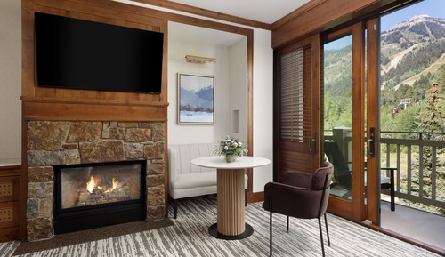 Mountain Side Doubles