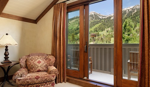 Penthouse, 3 Bedrooms, Non Smoking (The Delta Residence 1 King 3 Queen)