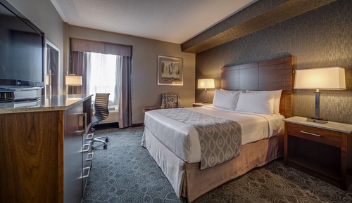 Standard Room with 1 queen bed