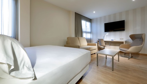 Junior Suite, City View