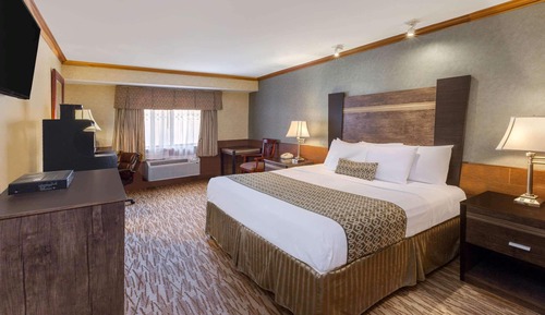 Deluxe Room, 1 King Bed, Non Smoking