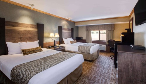 Room, 2 Queen Beds, Accessible, Non Smoking