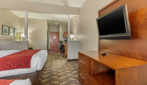 Suite, Multiple Beds, Non Smoking