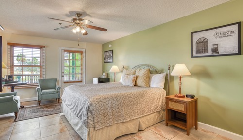 Superior Room, 1 King Bed