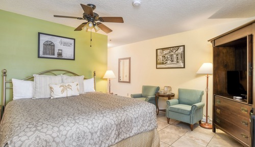 Standard King Room