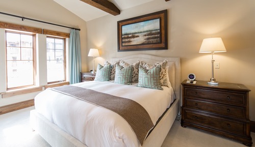 Luxury Suite, 3 Bedrooms (Two Queens)
